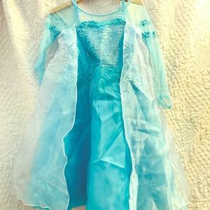 Halloween costume. Size 4. Dress Birthday. Blue